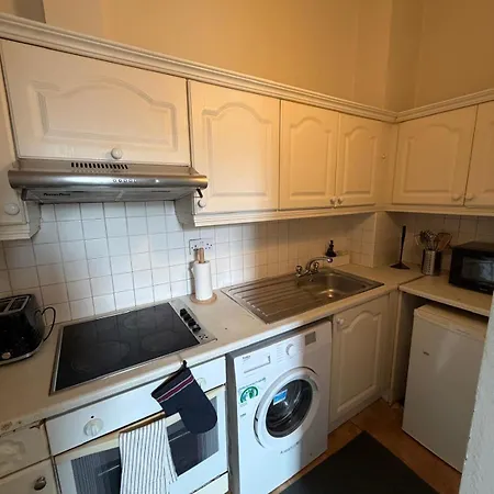 Cosy Centre Apartment
